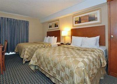 фото отеля Comfort Inn Airport West