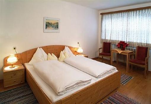 фото отеля Hotel Garni Pension Hubertus