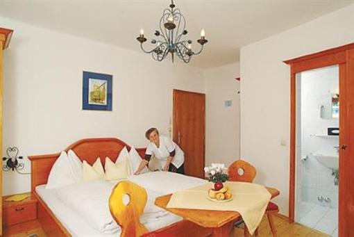 фото отеля Hotel Garni Pension Hubertus