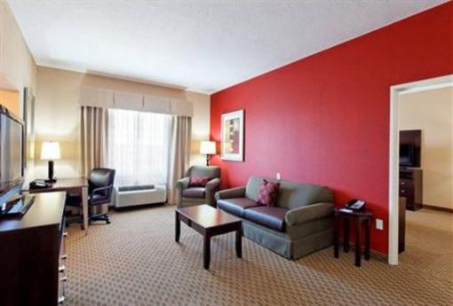фото отеля Holiday Inn Express Hotel & Suites Crestview