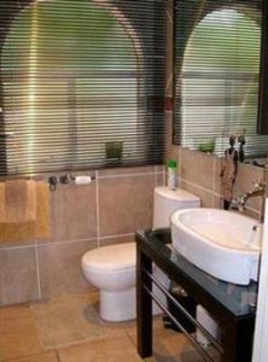 фото отеля Sleep Eezy Bed & Breakfast Benoni