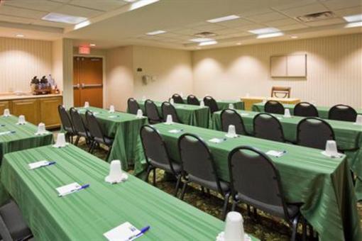 фото отеля Holiday Inn Express Hotel & Suites Dunedin (Florida)