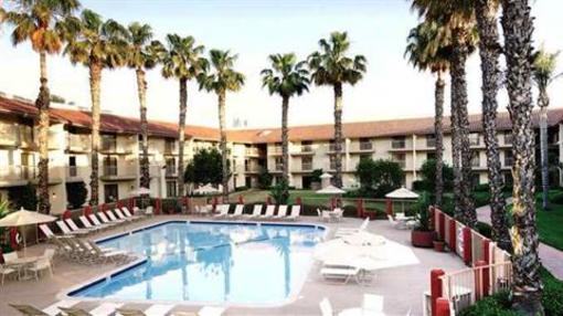 фото отеля DoubleTree by Hilton Bakersfield