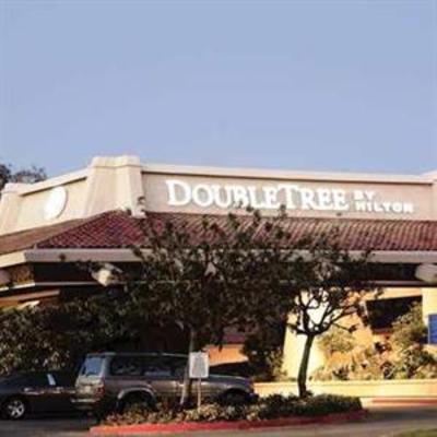 фото отеля DoubleTree by Hilton Bakersfield