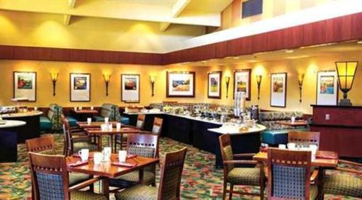 фото отеля DoubleTree by Hilton Bakersfield