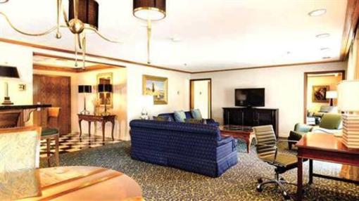 фото отеля DoubleTree by Hilton Bakersfield