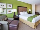 фото отеля Holiday Inn Express Hotel & Suites Savannah-Midtown