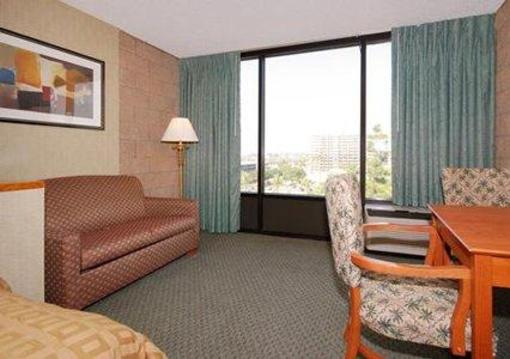 фото отеля Clarion Hotel Anaheim Resort
