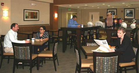фото отеля Hampton Inn & Suites Phoenix Glendale - Westgate