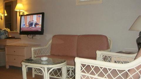 фото отеля Grand Mutiara Hotel Berastagi