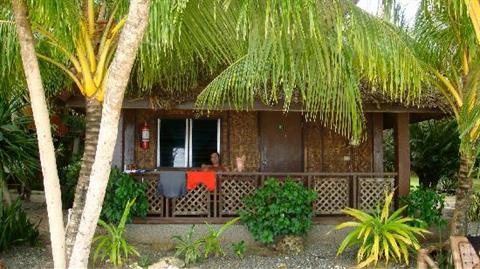фото отеля Alona Tropical Beach Resort