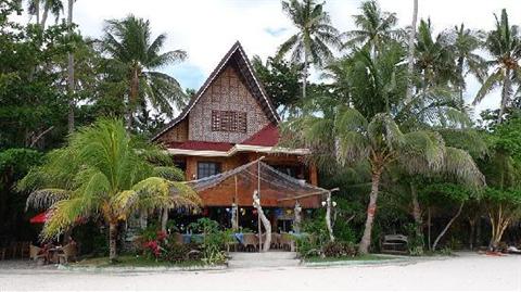 фото отеля Alona Tropical Beach Resort
