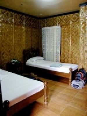 фото отеля Alona Tropical Beach Resort