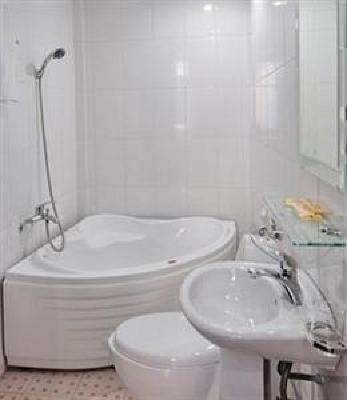 фото отеля Canary Hue Hotel