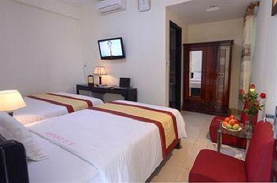 фото отеля Canary Hue Hotel