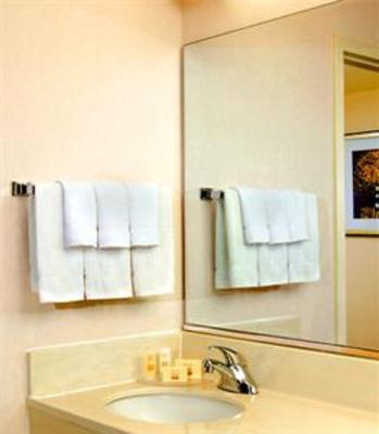 фото отеля Courtyard by Marriott Chicago West Dundee