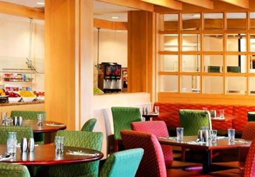 фото отеля Courtyard by Marriott Chicago West Dundee