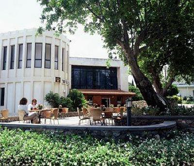 фото отеля Kfar Giladi Hotel