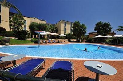 фото отеля Hotel Arbatasar