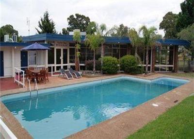 фото отеля Econo Lodge Absolute Lakes Entrance