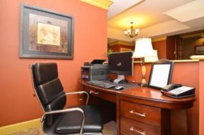 фото отеля BEST WESTERN Brentwood