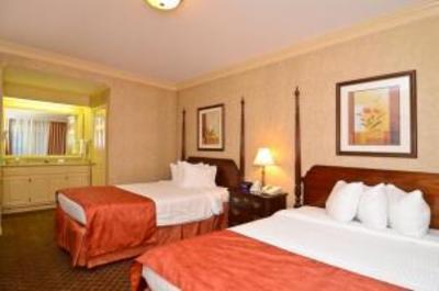 фото отеля BEST WESTERN Brentwood