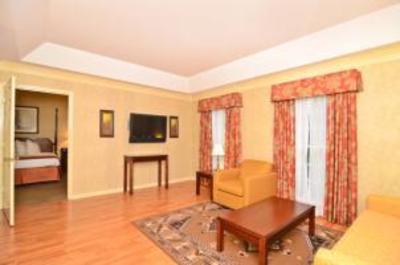 фото отеля BEST WESTERN Brentwood