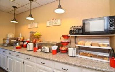 фото отеля BEST WESTERN Brentwood