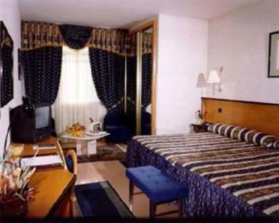 фото отеля Avenida de Espana Hotel Fuenlabrada