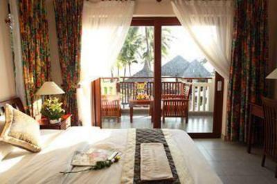 фото отеля Canary Beach Resort