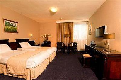 фото отеля BEST WESTERN Blue Square Hotel