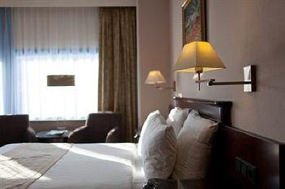 фото отеля BEST WESTERN Blue Square Hotel