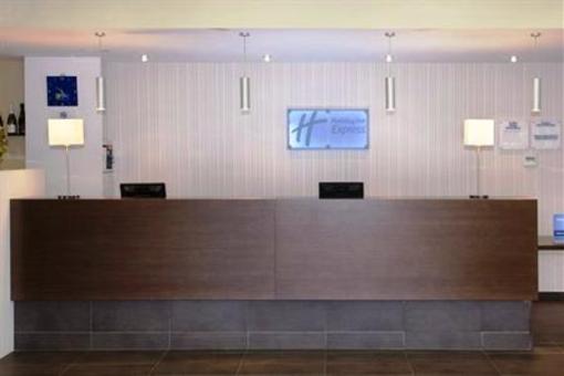 фото отеля Holiday Inn Express Barcelona-Sant Cugat
