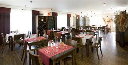 фото отеля Kyriad Mulhouse Est Hotel Lutterbach