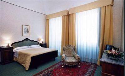 фото отеля Villa Kinzica Hotel Pisa