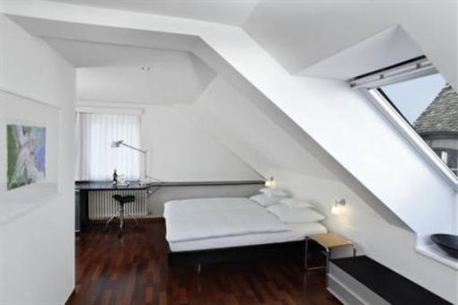 фото отеля Helmhaus Swiss Quality Hotel
