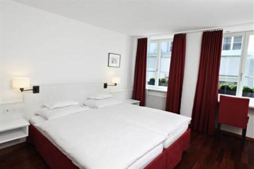фото отеля Helmhaus Swiss Quality Hotel