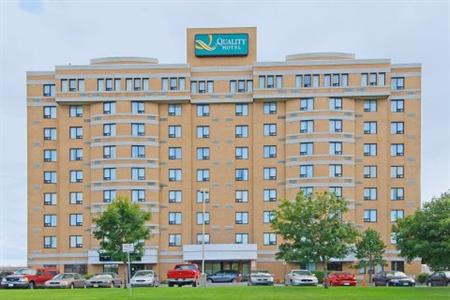 фото отеля Quality Hotel Montreal East Olympic Parc