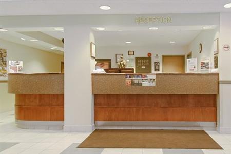 фото отеля Quality Hotel Montreal East Olympic Parc