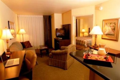 фото отеля Staybridge Suites Denver International Airport