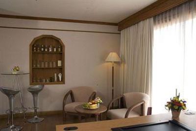 фото отеля TK Palace Hotel