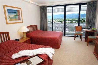 фото отеля Rydges Esplanade Resort Cairns
