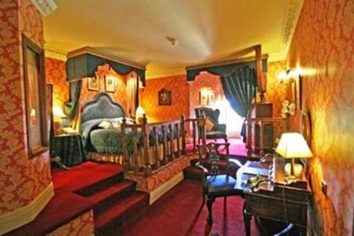 фото отеля Lumley Castle Hotel