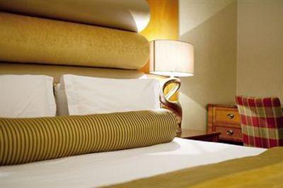 фото отеля Carlton George Hotel