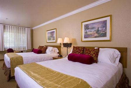 фото отеля BEST WESTERN PLUS Dry Creek Inn