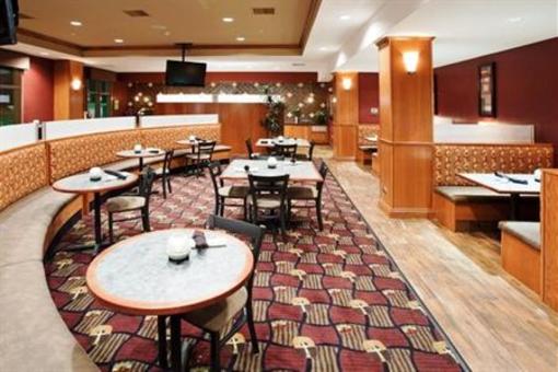 фото отеля Holiday Inn Hotel & Suites Grand Junction-Airport