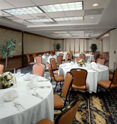 фото отеля DoubleTree Suites by Hilton Raleigh-Durham