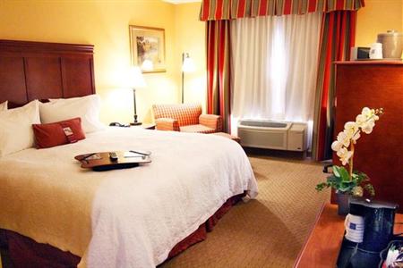 фото отеля Hampton Inn & Suites Los Angeles Burbank Airport