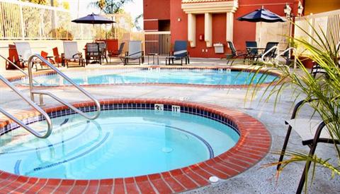 фото отеля Hampton Inn & Suites Los Angeles Burbank Airport