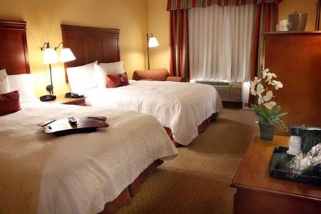 фото отеля Hampton Inn & Suites Los Angeles Burbank Airport